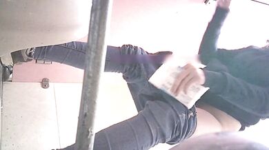 商场女厕全景偷拍多位漂亮小姐姐嘘嘘❤️各种美鲍鱼完美呈现 (6)